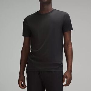 XL lulu lemon active t-shirt